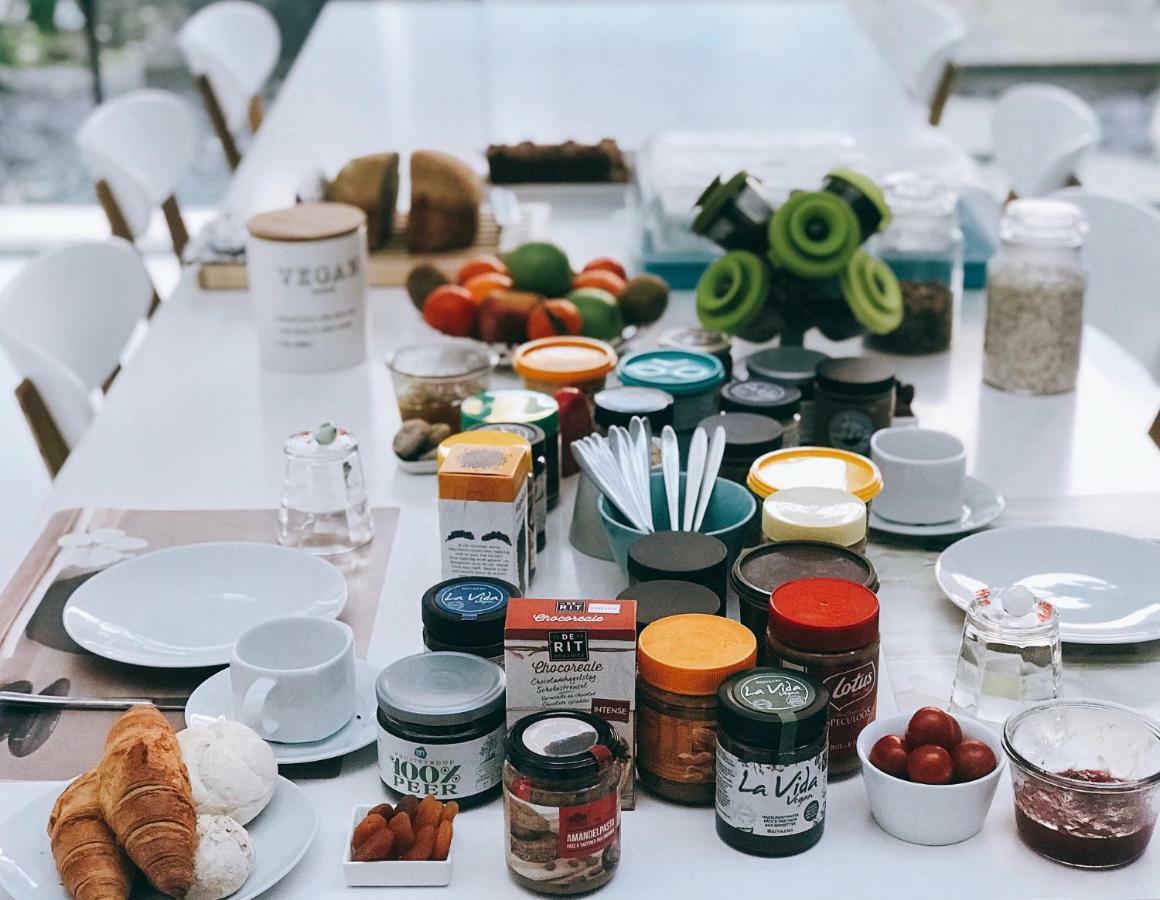 Plant Based B&B Central Brugge Buitenkant foto